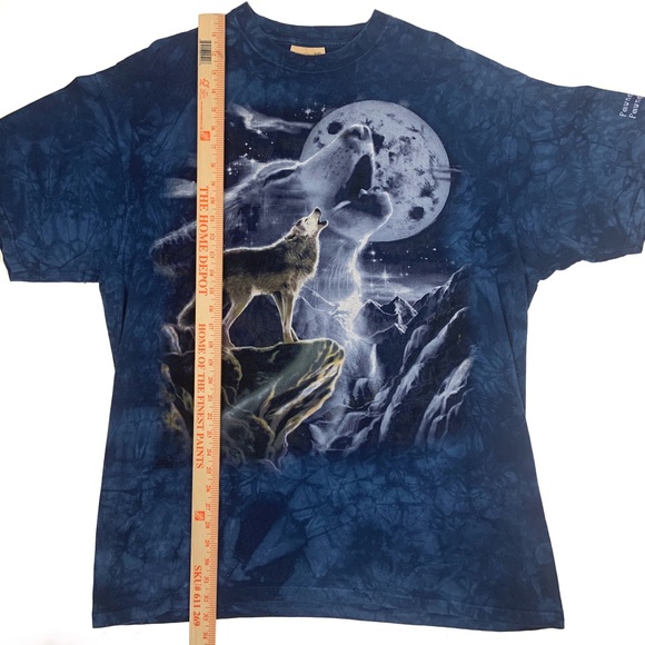 Wolf Howl at the Moon Spirit Animal 2002 T-Shirt - Picture 7 of 8